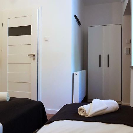 Apartamenty Metro Targowek Varsovie Extérieur photo