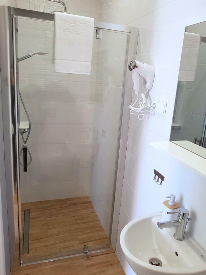 Apartamenty Metro Targowek Varsovie Extérieur photo