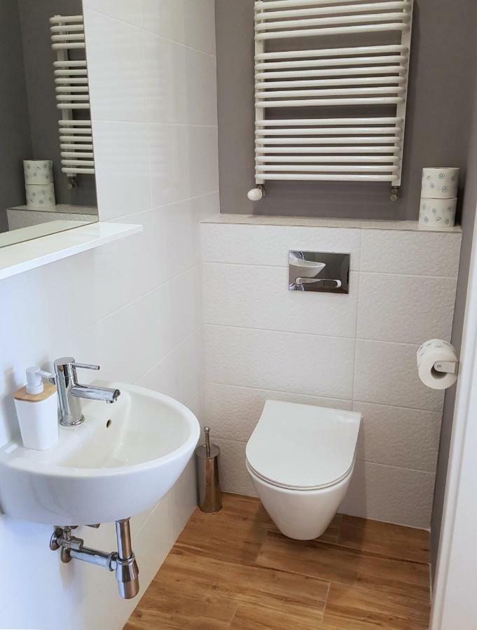 Apartamenty Metro Targowek Varsovie Extérieur photo