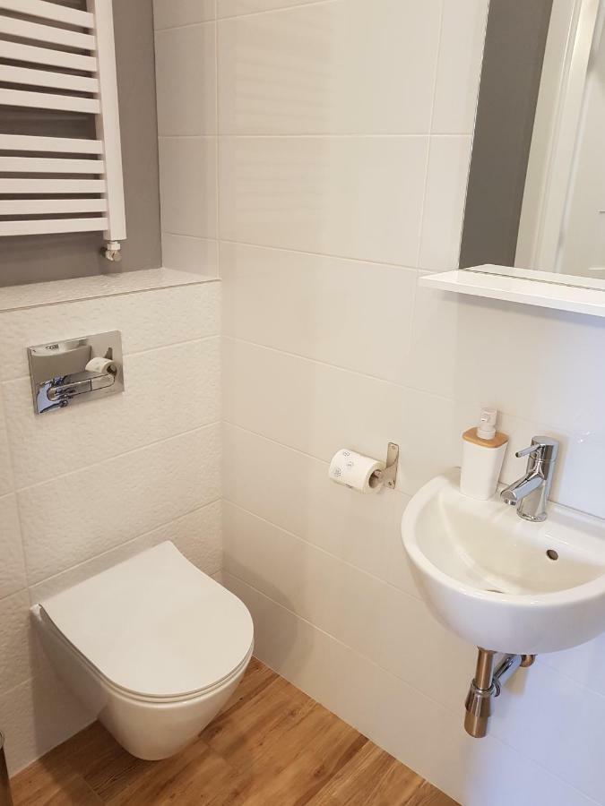 Apartamenty Metro Targowek Varsovie Extérieur photo
