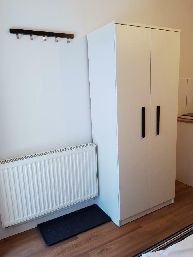 Apartamenty Metro Targowek Varsovie Extérieur photo